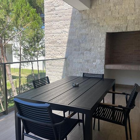 Eme Apartments - Kompleksi San Pietro, Gjiri I Lalzit ดูร์เรส ภายนอก รูปภาพ