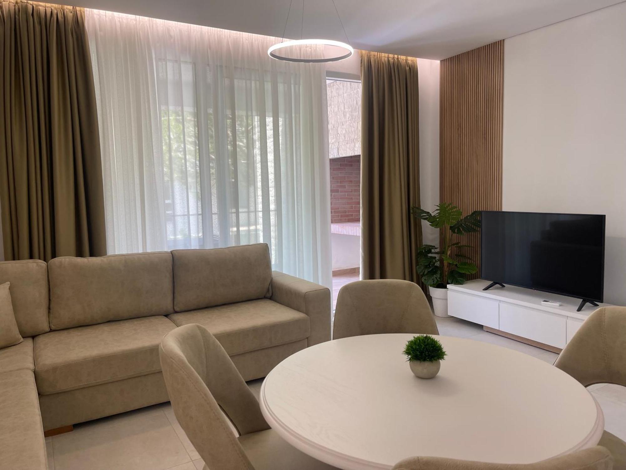 Eme Apartments - Kompleksi San Pietro, Gjiri I Lalzit ดูร์เรส ภายนอก รูปภาพ